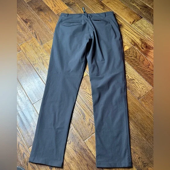 Lululemon Athletica Men’s ABC Classic Fit 5 Pockets Pants Size 32